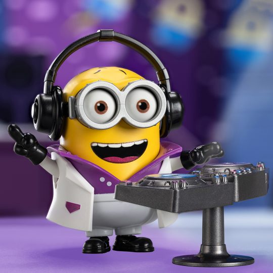 TOYAFBLO1024_3.jpg